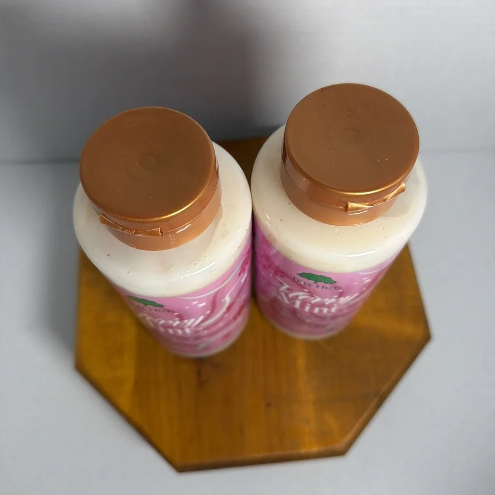 Tree Hut Merry Mint Foaming‎ Gel Wash, 18 fl oz, Lot of 2